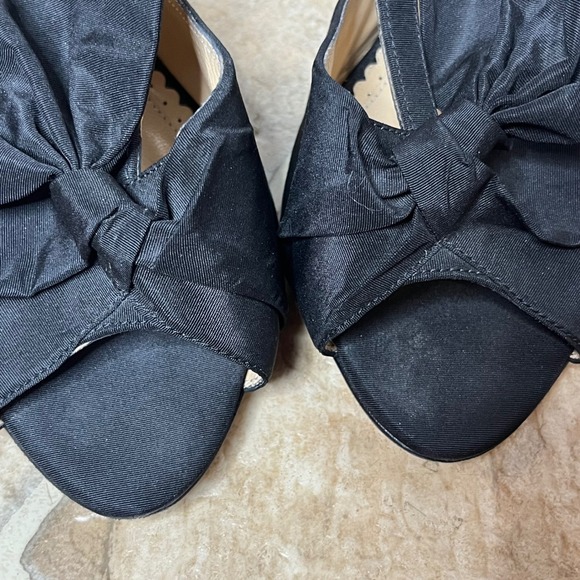 Charlotte Olympia Size 38 Black Satin Bow Block Heel Sandal T Strap Gold Glitter - Picture 6 of 9